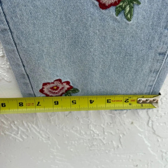 Desigual Womens Embroidered Flower Cropped Denim Jeans Light Blue Size 44 - Picture 8 of 16